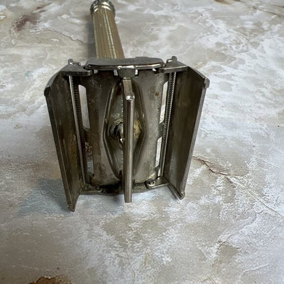 Vintage Gillette Lady Gold Star Burst Women's Safety Razor Barber Tool USA - Picture 10 of 13